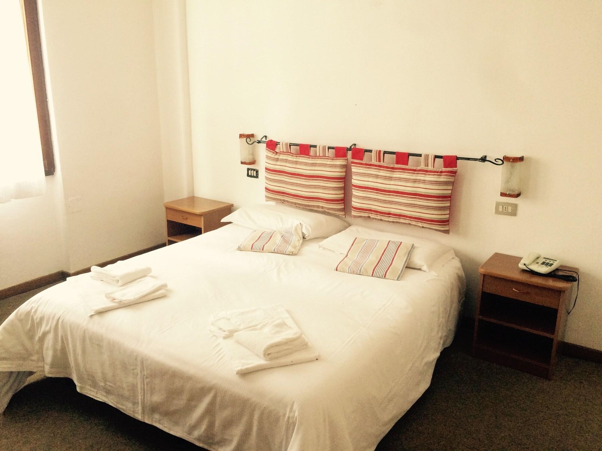 Hotel Vecchia America Folgarida Buitenkant foto