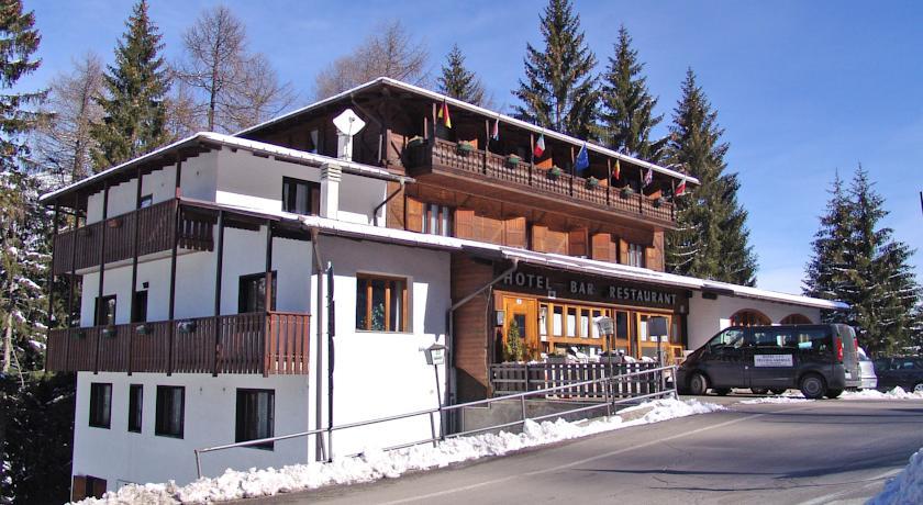 Hotel Vecchia America Folgarida Buitenkant foto