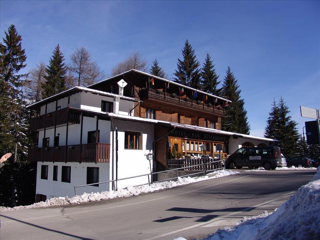 Hotel Vecchia America Folgarida Buitenkant foto