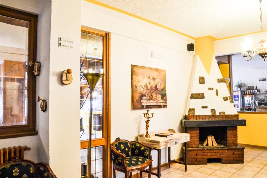 Hotel Vecchia America Folgarida Buitenkant foto