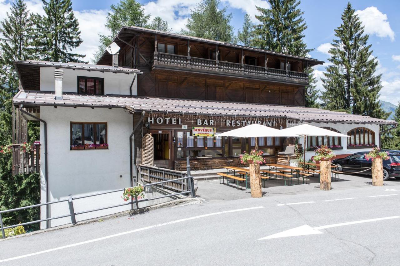 Hotel Vecchia America Folgarida Buitenkant foto