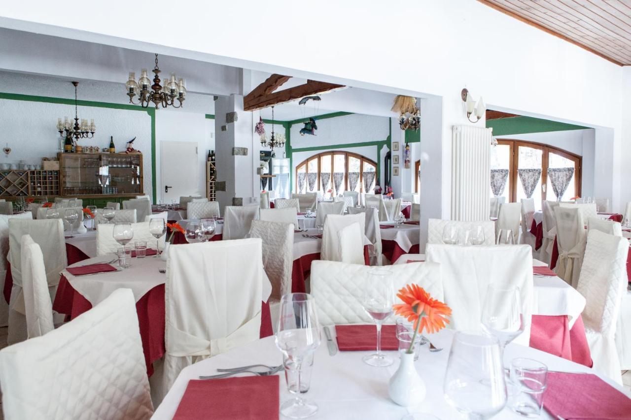 Hotel Vecchia America Folgarida Buitenkant foto